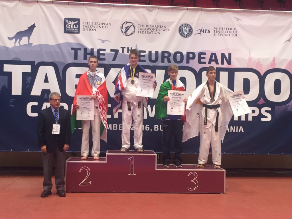 FullSizeRenderMarzolla_Riccardo_europei_combattimento_Bucarest_Romania_Taekwondo_Martina Franca_Mansé